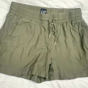 Gap women’s relaxed fit shorts